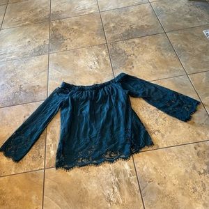 Free! NWOT off-shoulder / wide neck top